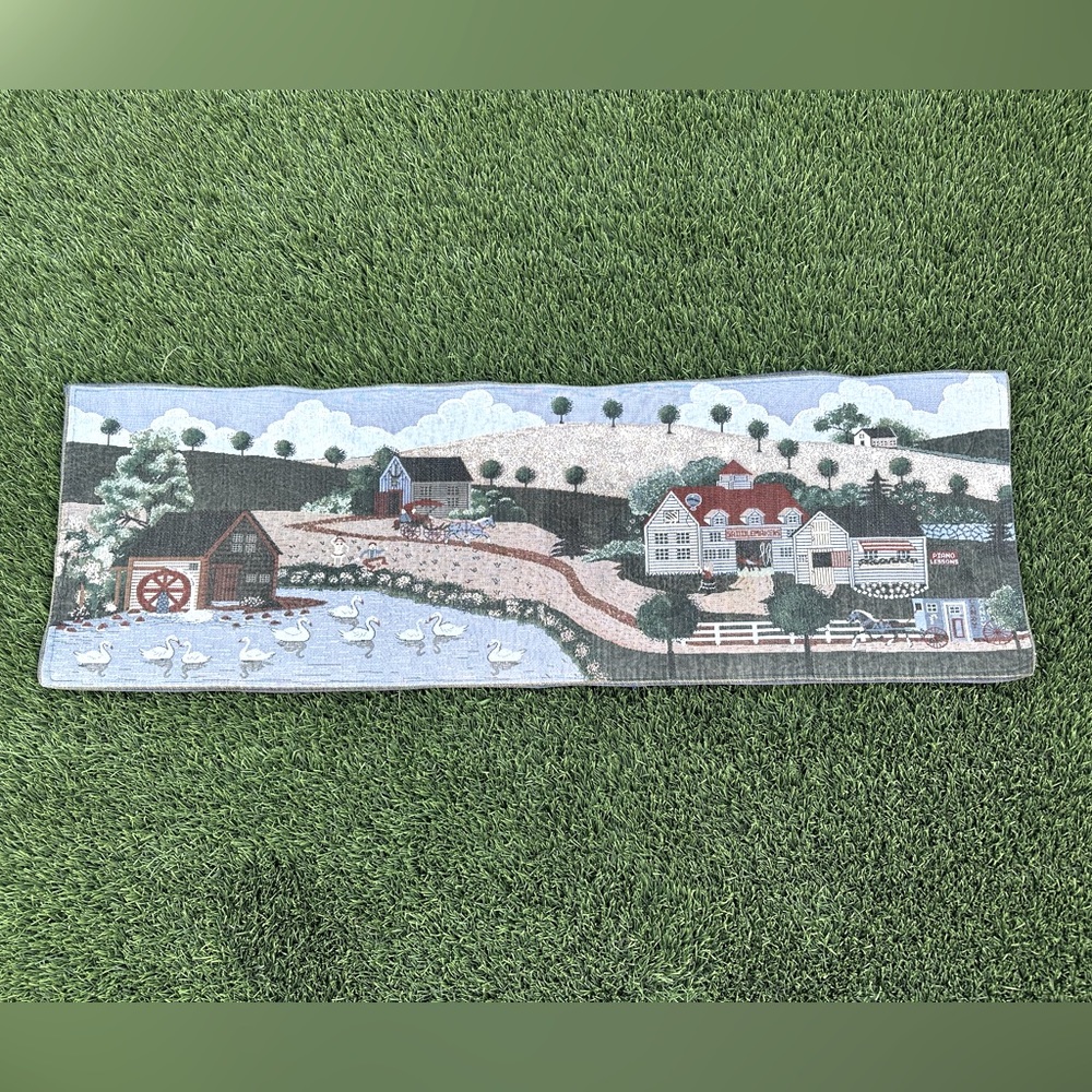 Counrtyside Table Runner Horse Swan Farm 12” x‎ 37”